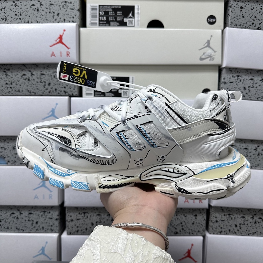 Balenciaga Track - Image 46