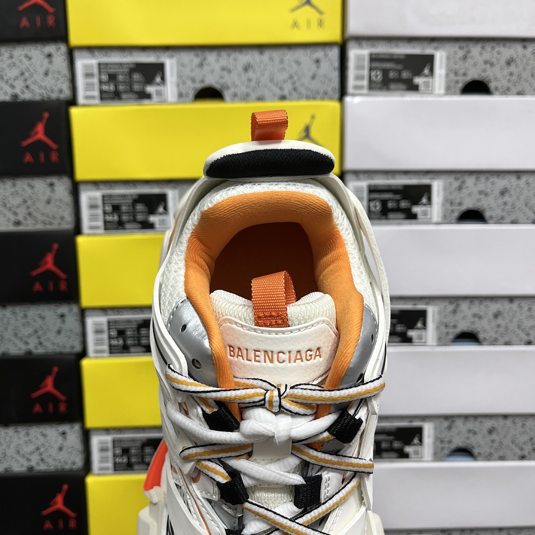 Balenciaga BLCG Track 3.0 - Image 6