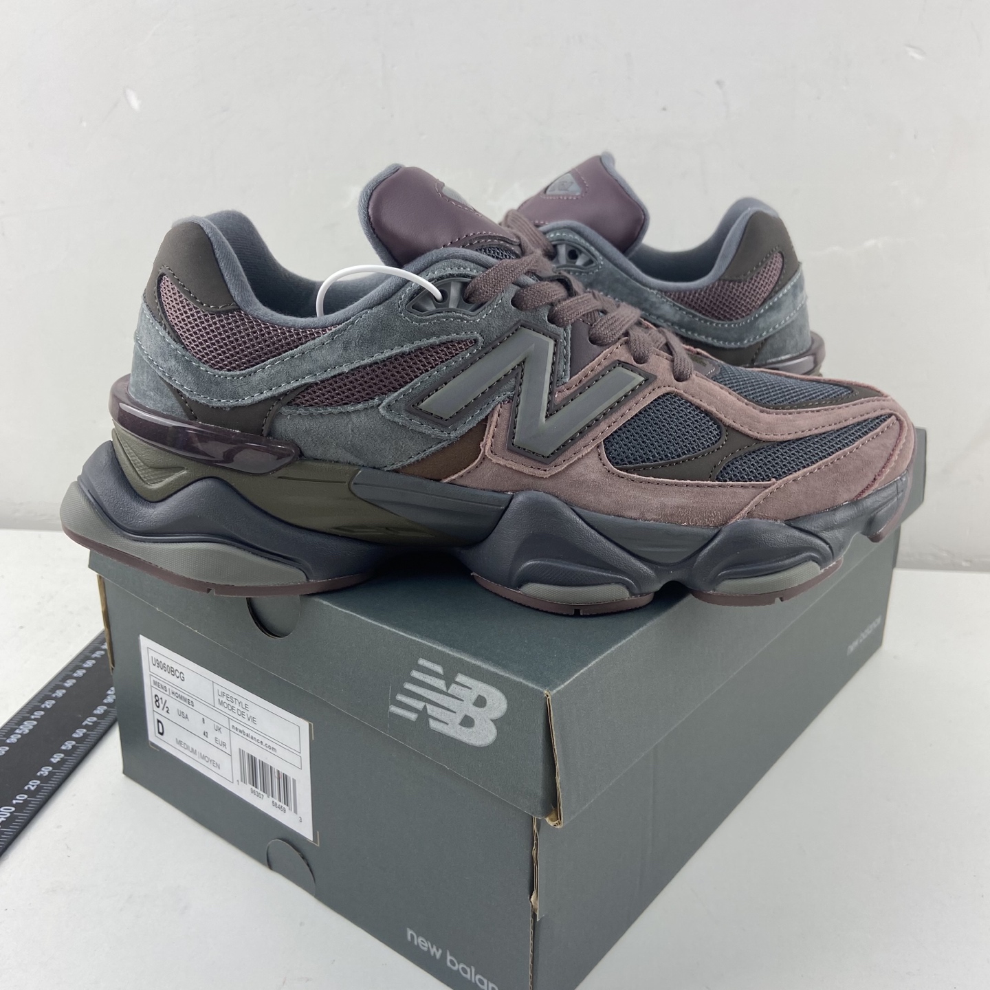 New Balance 9060 - Image 11