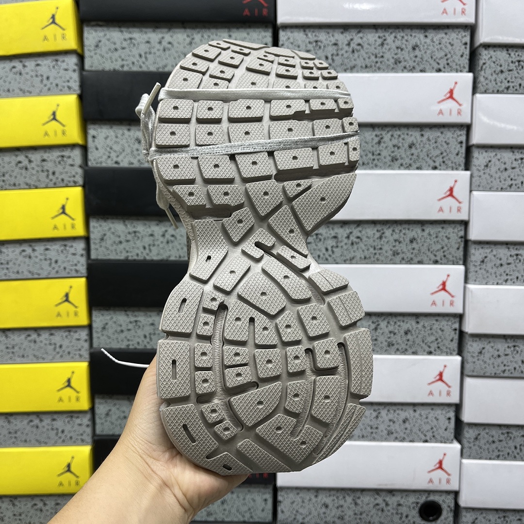 Balenciaga BLCG 3Xl - Image 104