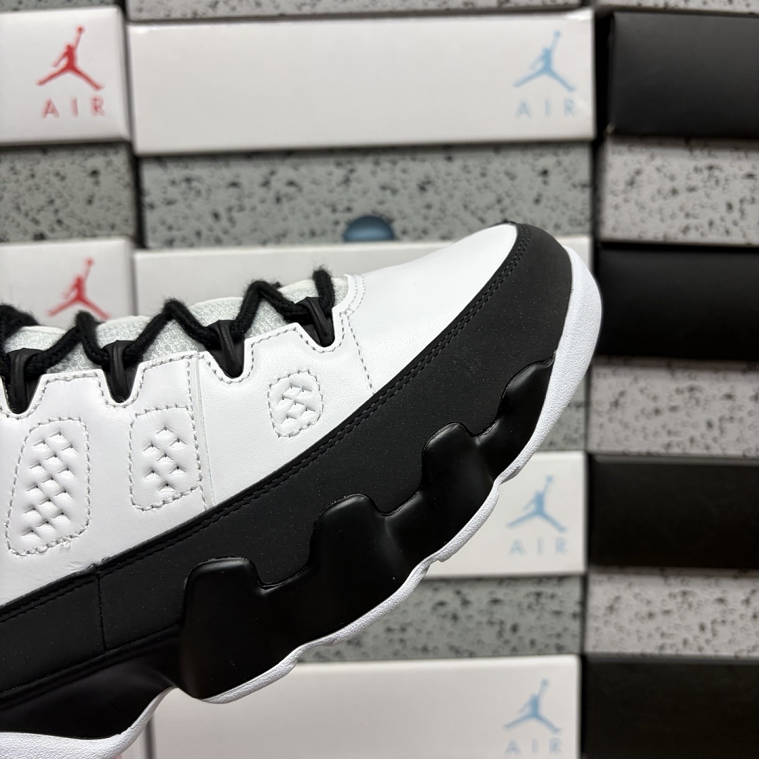 Nike OG Space Jam 9 - Image 5
