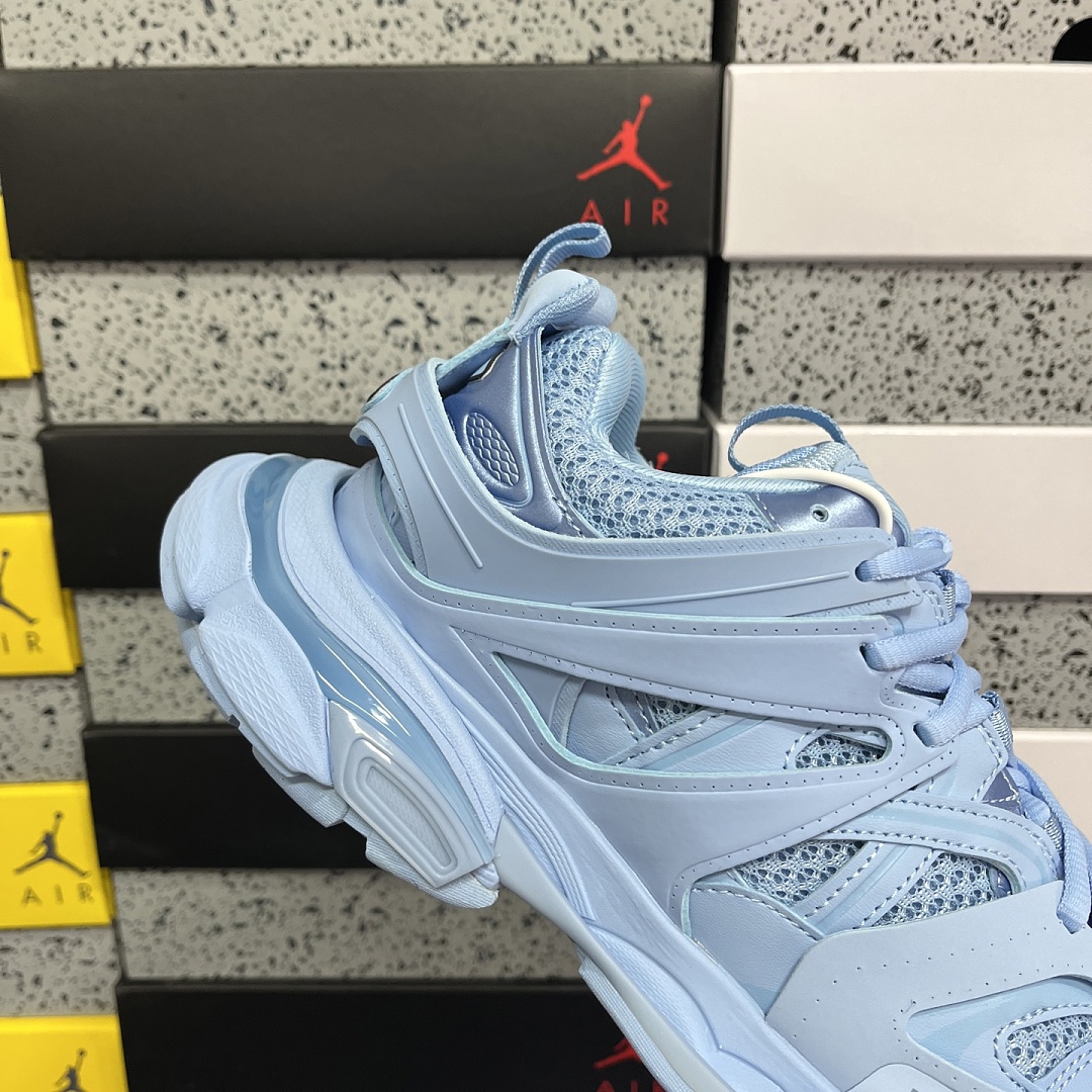 Balenciaga Track - Image 4