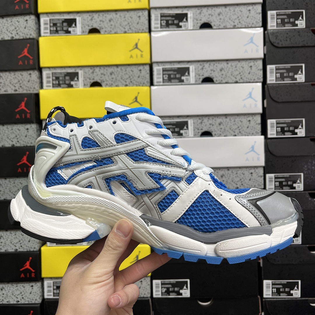 Balenciaga BLCG Runner 7.0 - Image 7