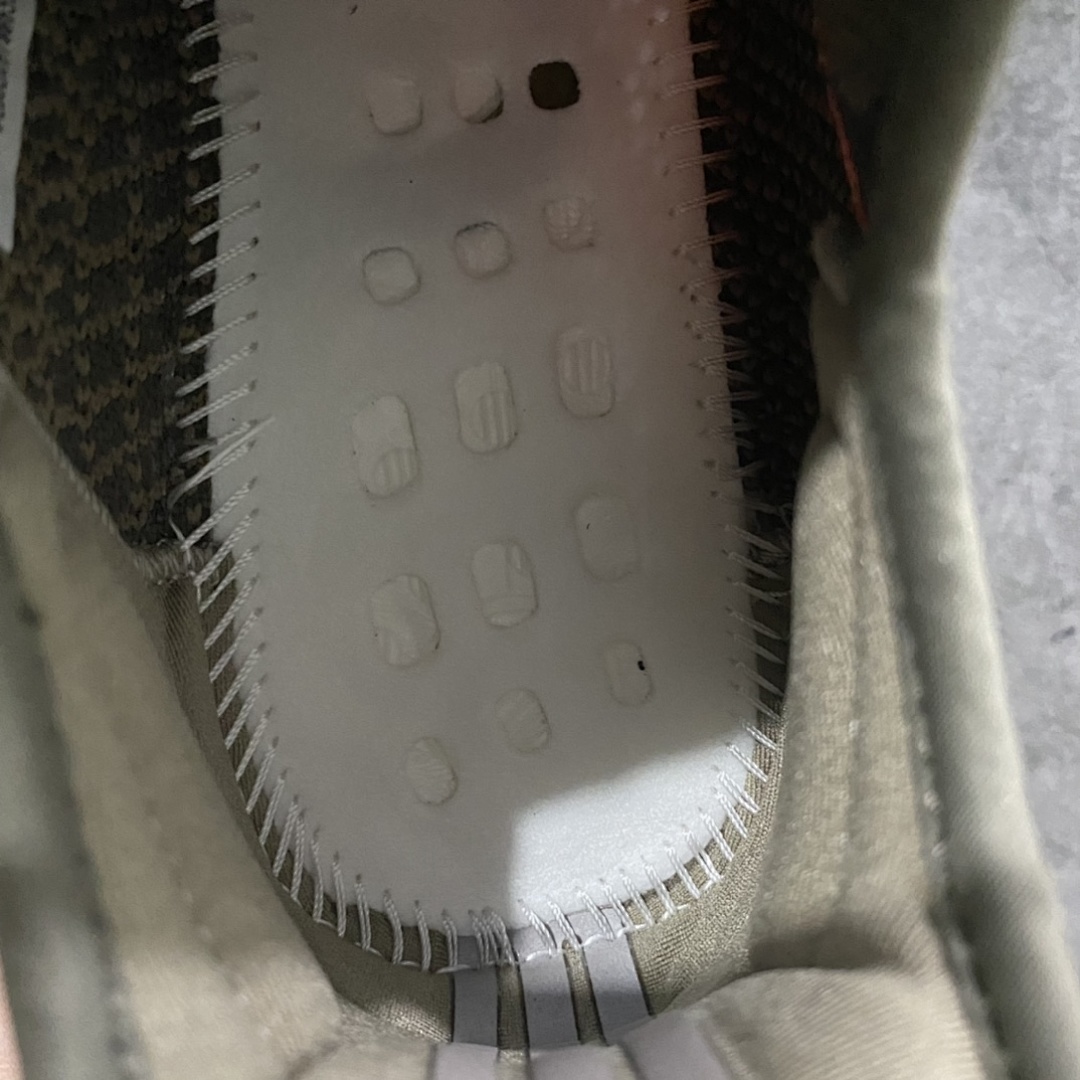 Adidas Yeezy 350 - Image 13