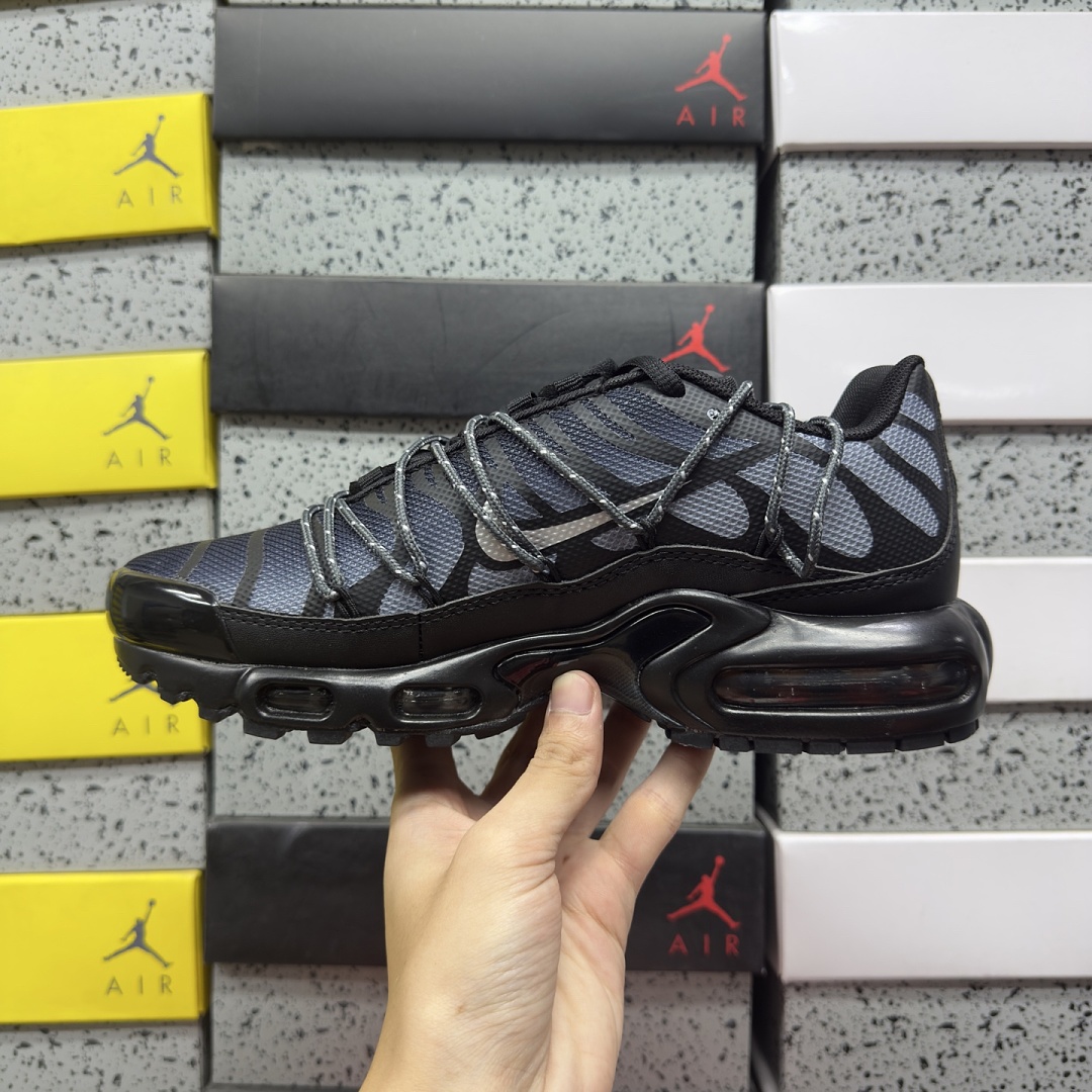 Nike Air Max Plus Utility Black Metallic Platinum FZ2770-001 Blue (Lace Up) - Image 5