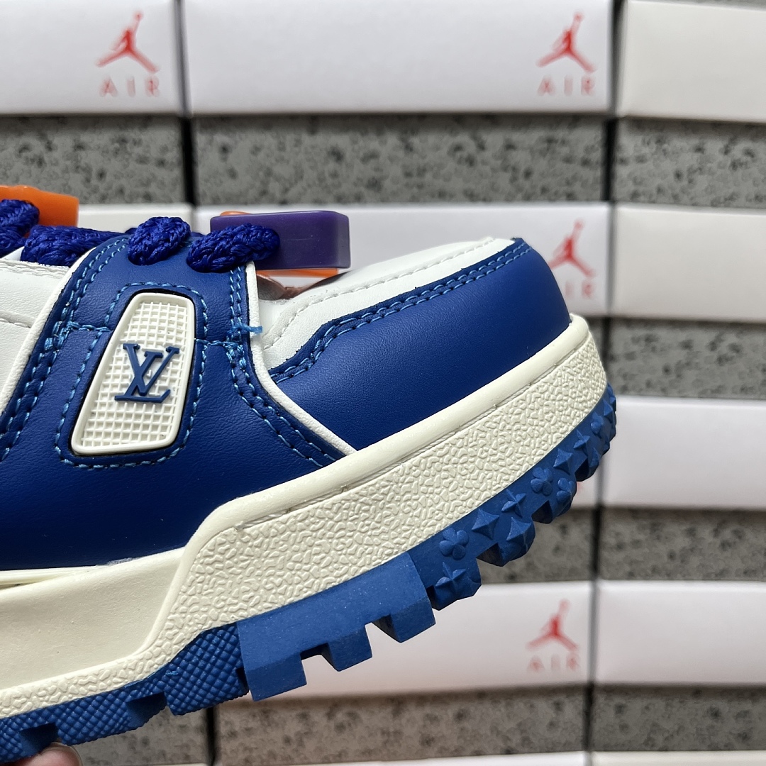 Louis Vuitton Trainer Maxi (Light Blue) - Image 4