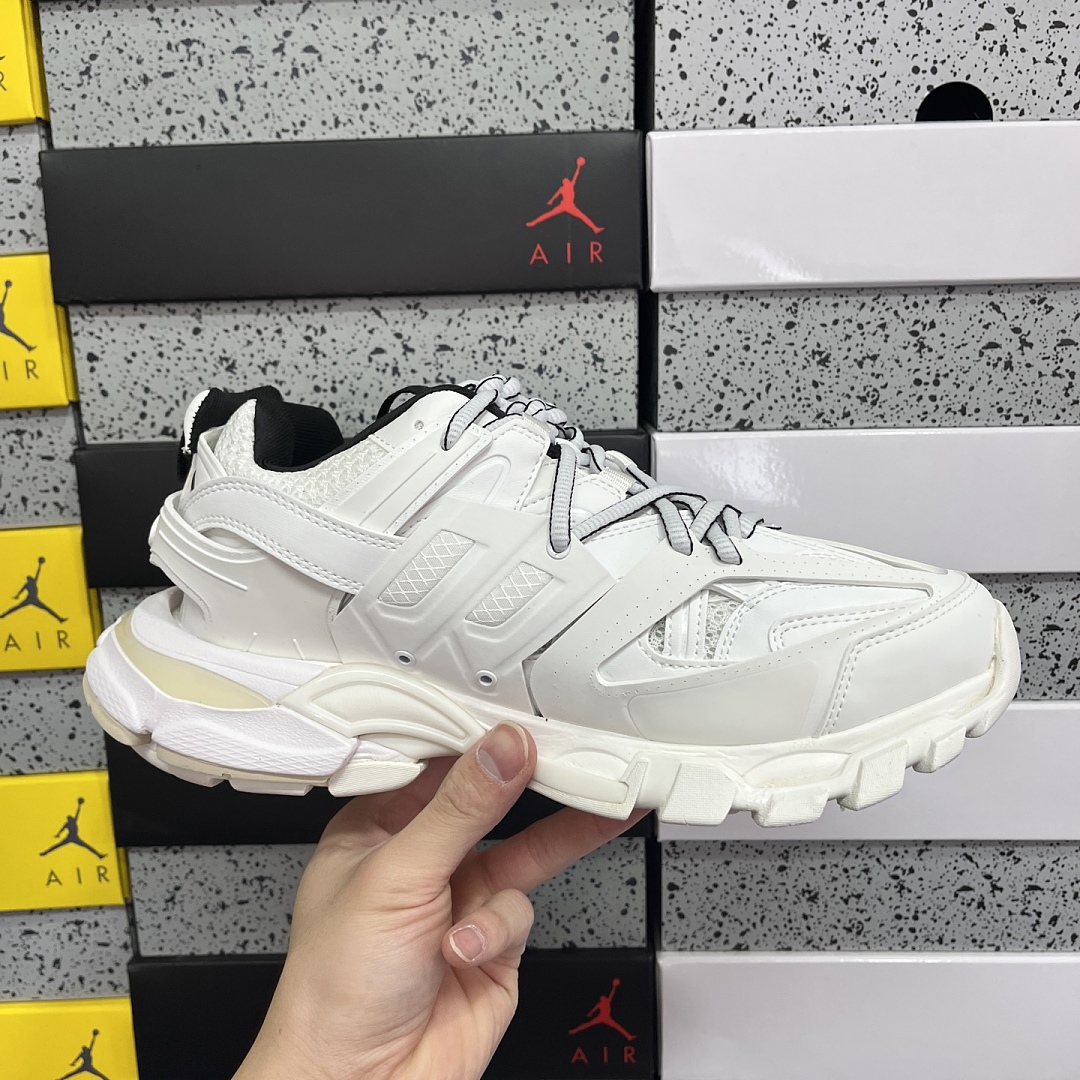 Balenciaga Track - Image 3
