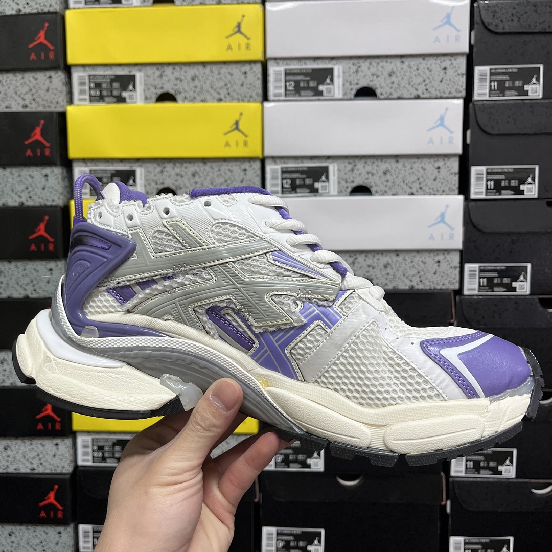 Balenciaga BLCG Runner 7.0 - Image 7