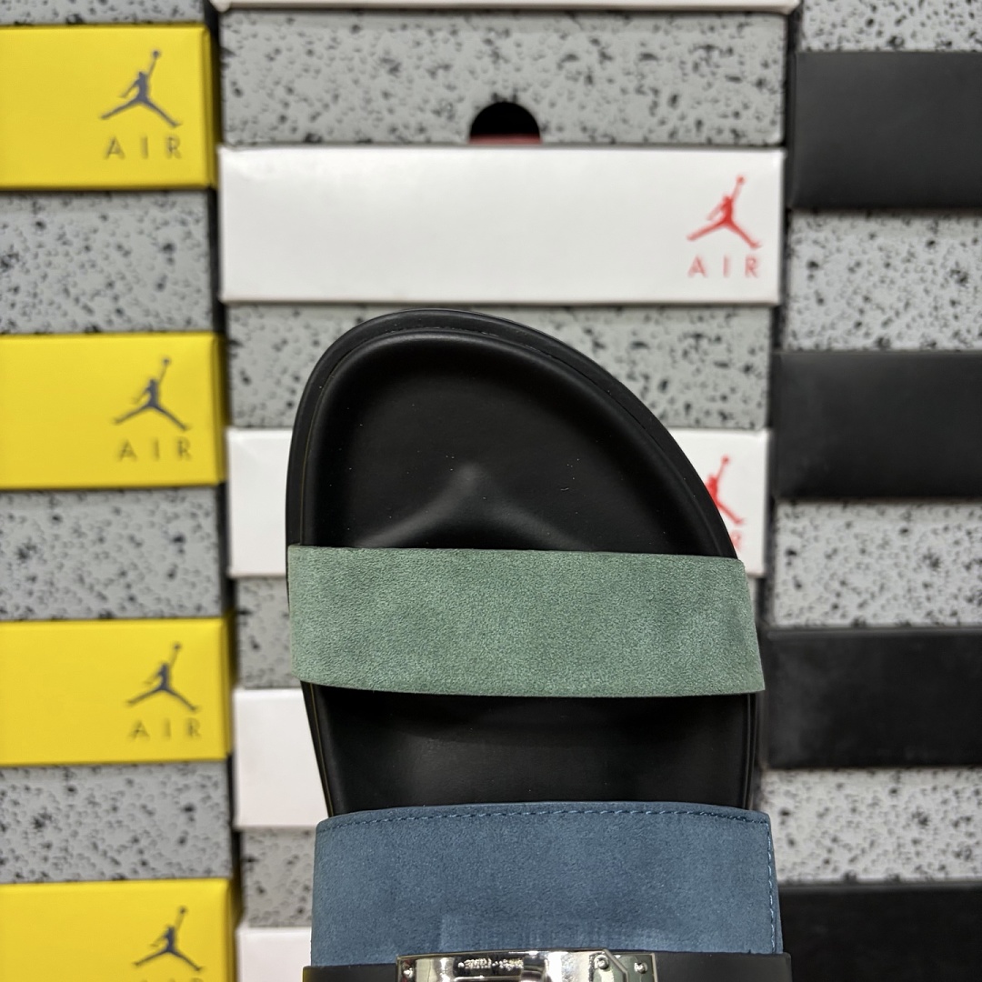 Hermes Chypre Sandal Navy Leather Buckle - Image 3