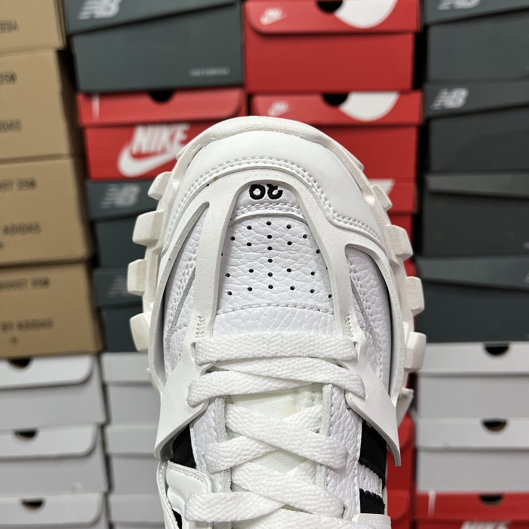 Balenciaga BLCG Track - Image 6