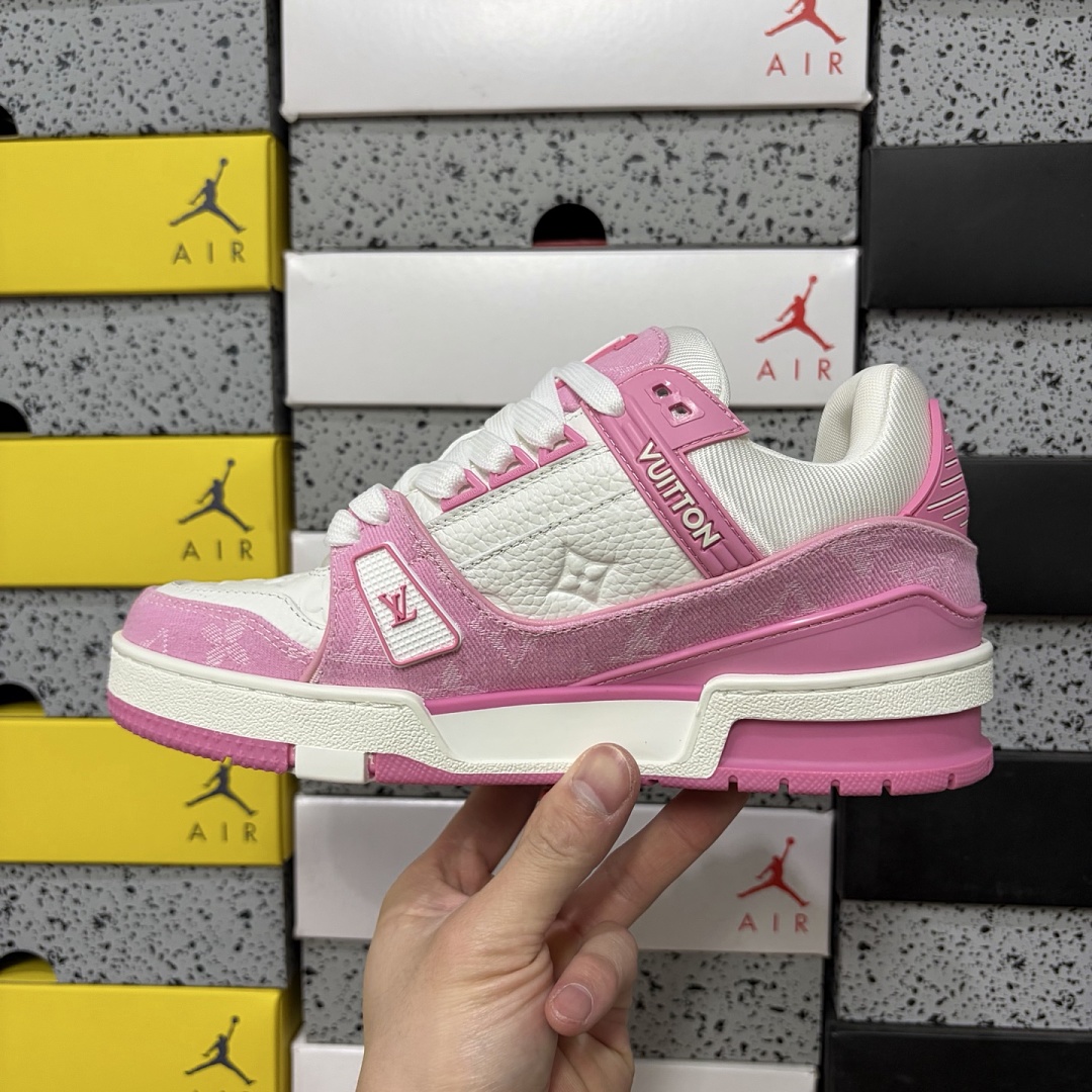 Louis Vuitton Trainer - Image 8