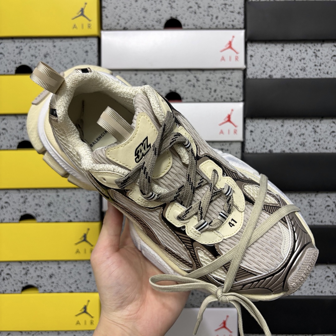 Balenciaga BLCG 3XL - Image 10