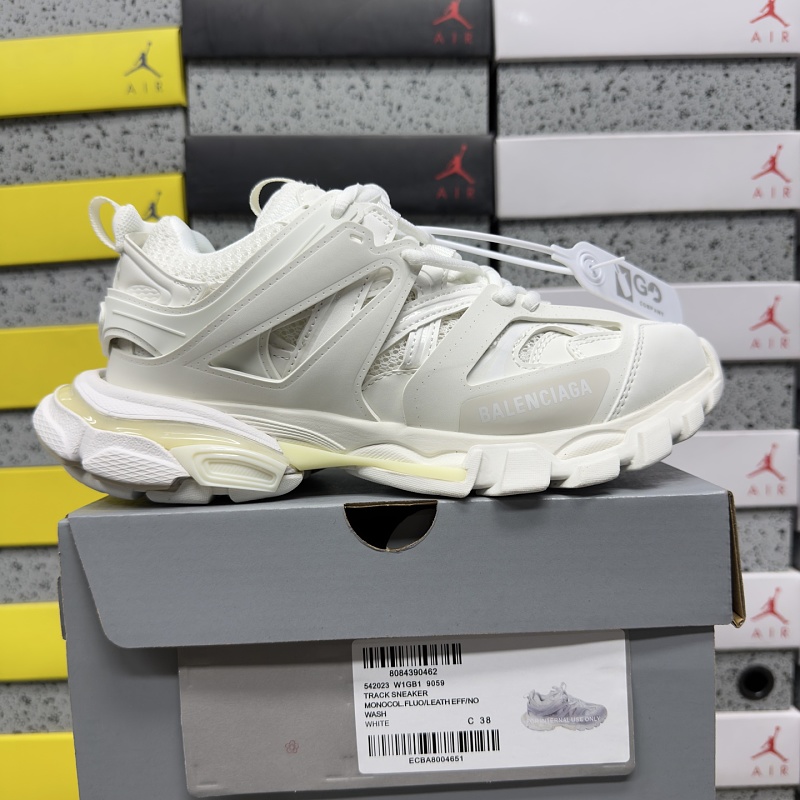 Balenciaga BLCG Track 9059 (White)
