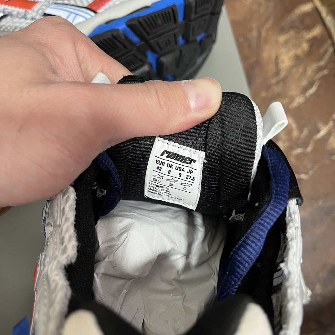 Balenciaga BLCG Runner 7.0 - Image 8