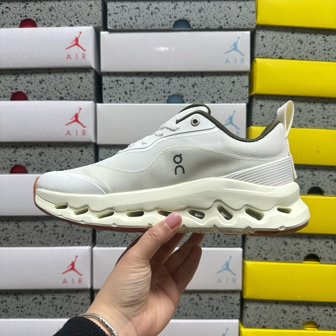 On Running Cloudtilt 2 LOEWE (White Khaki) - Image 2