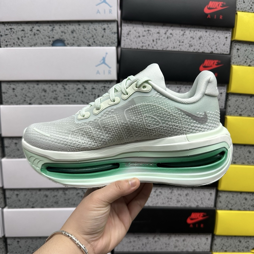 Nike Vomero Premium Barely (Green) - Image 4