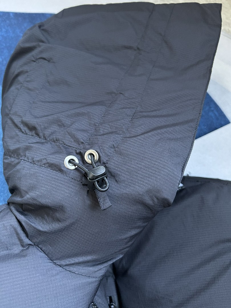 Canada Goose Label Lodge Hoody Jacket - Image 11