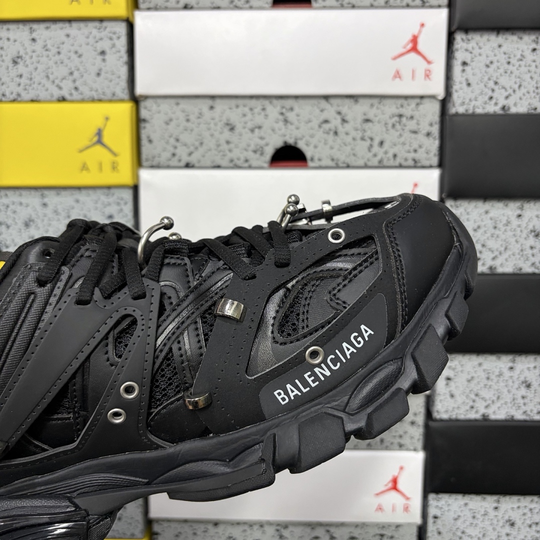 Balenciaga Track - Image 4