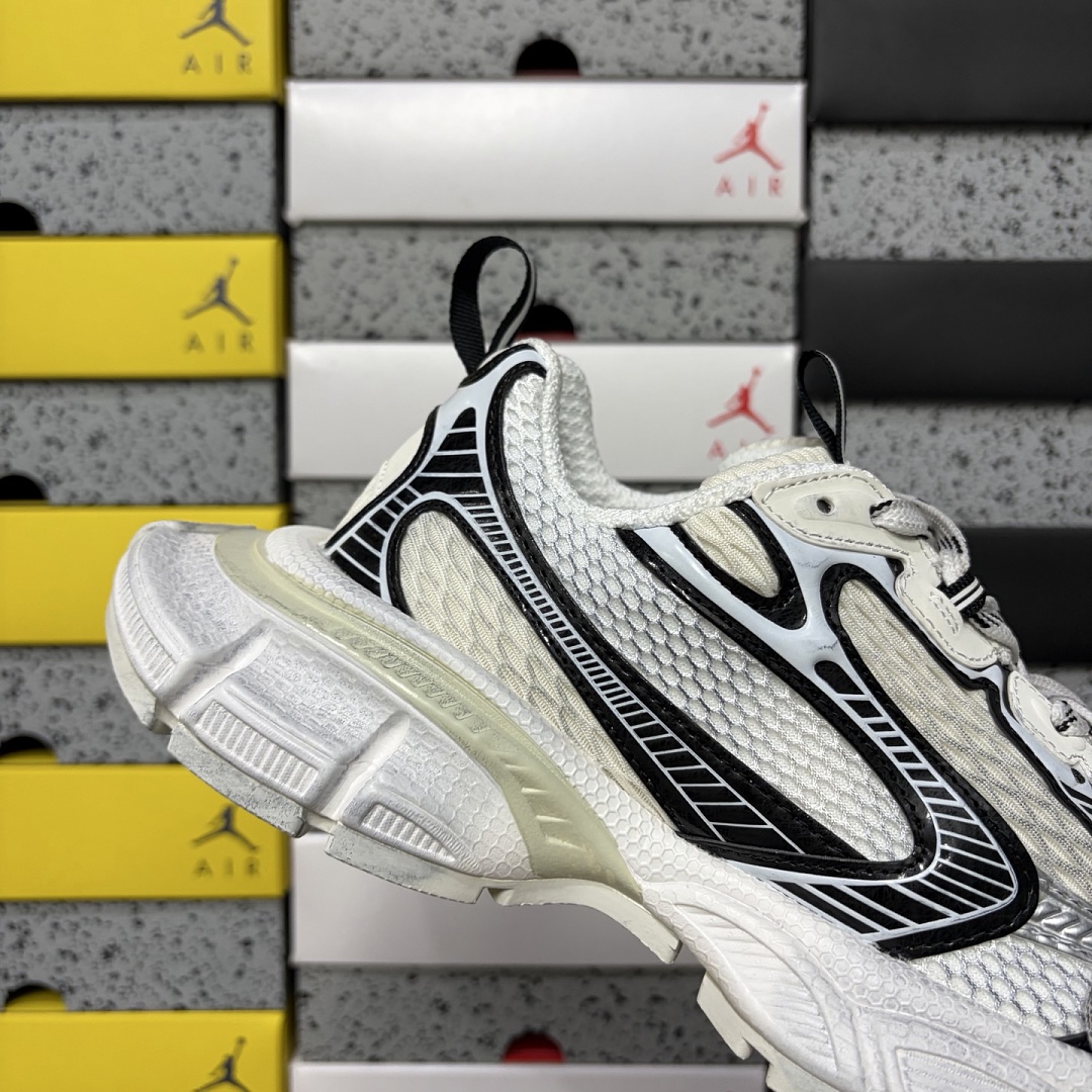 Balenciaga BLCG 3XL - Image 5