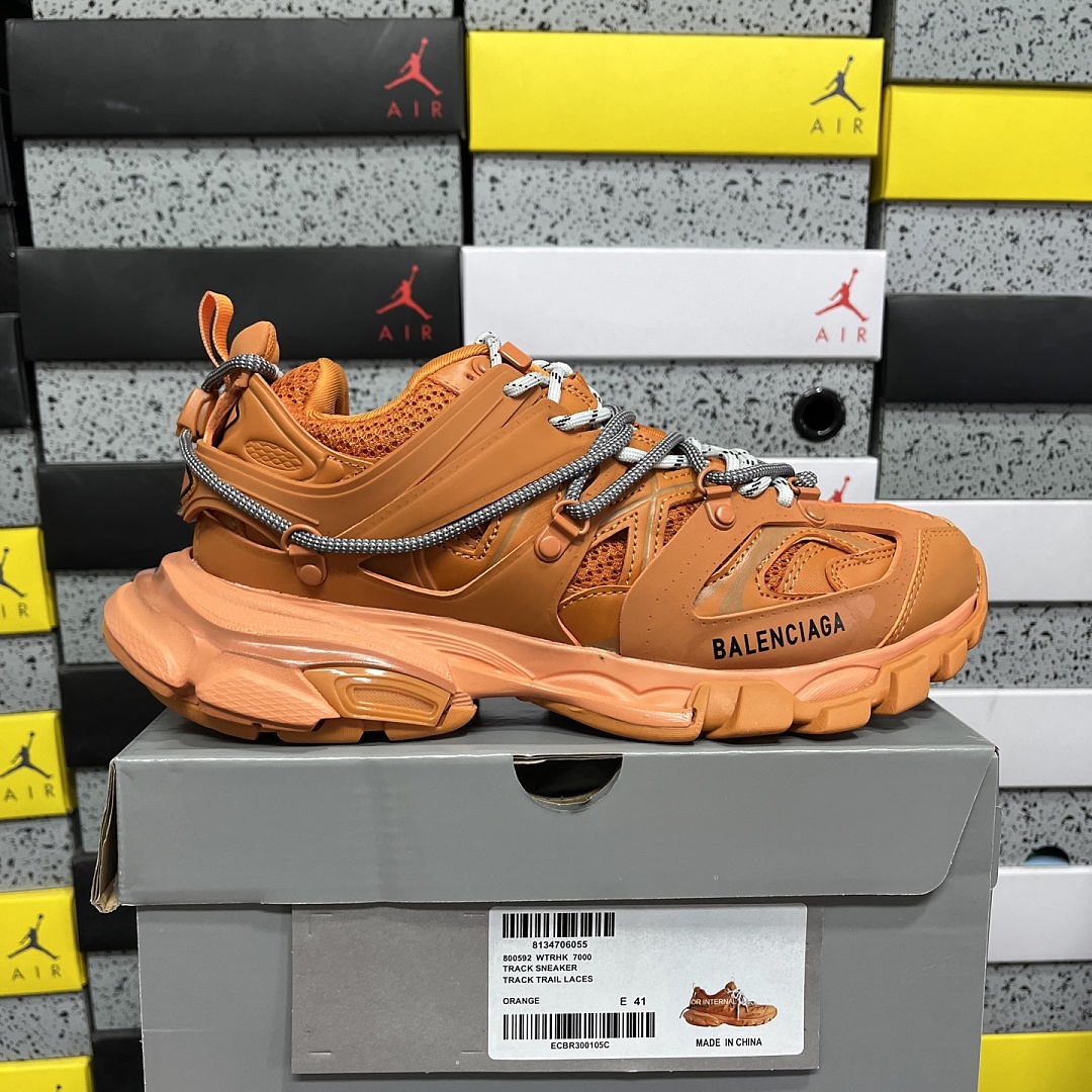 Balenciaga Track 7000
