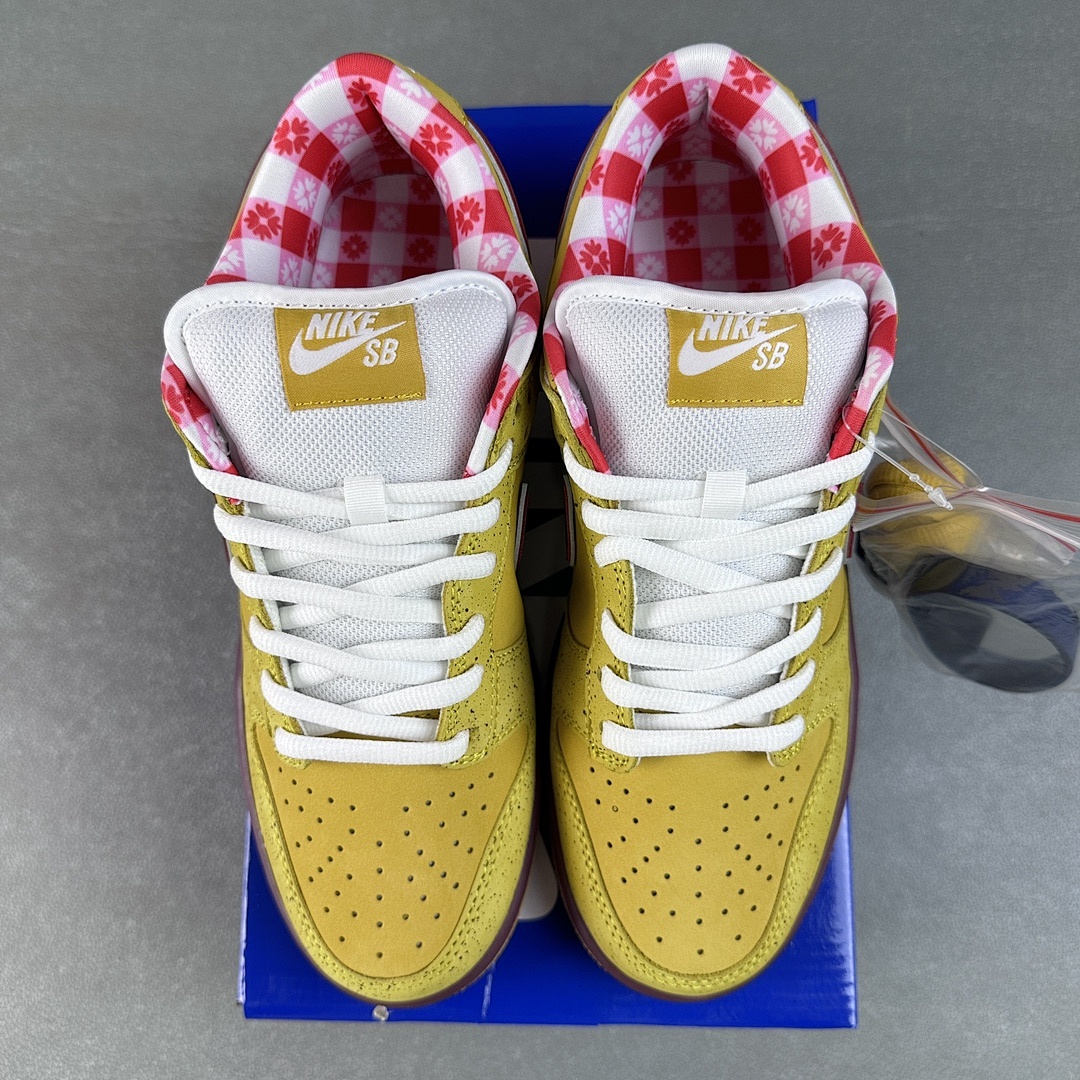 Nike SB Dunk Low Yellow Lobster - Image 4