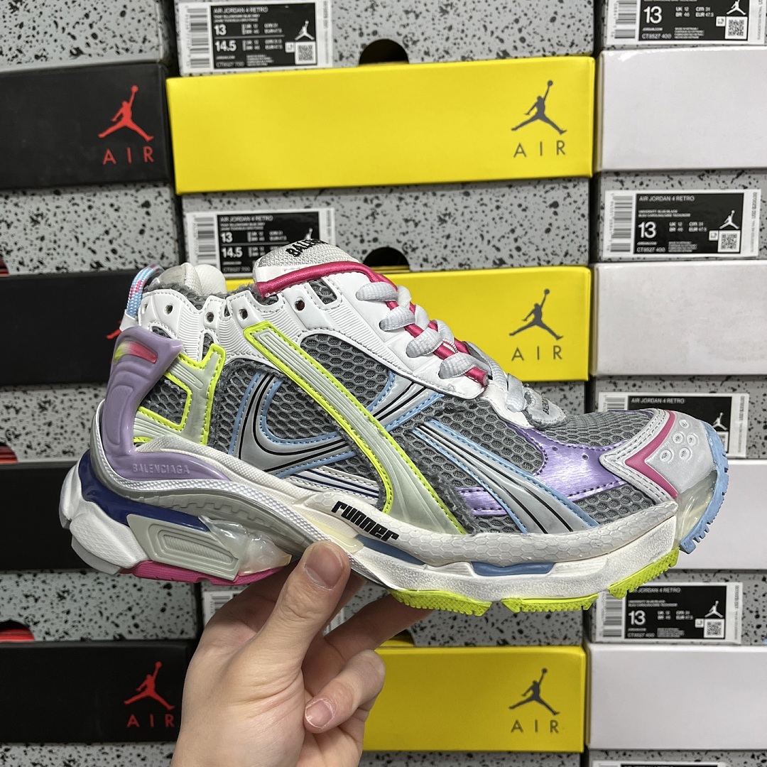 Balenciaga BLCG Runner 7.5 - Image 5