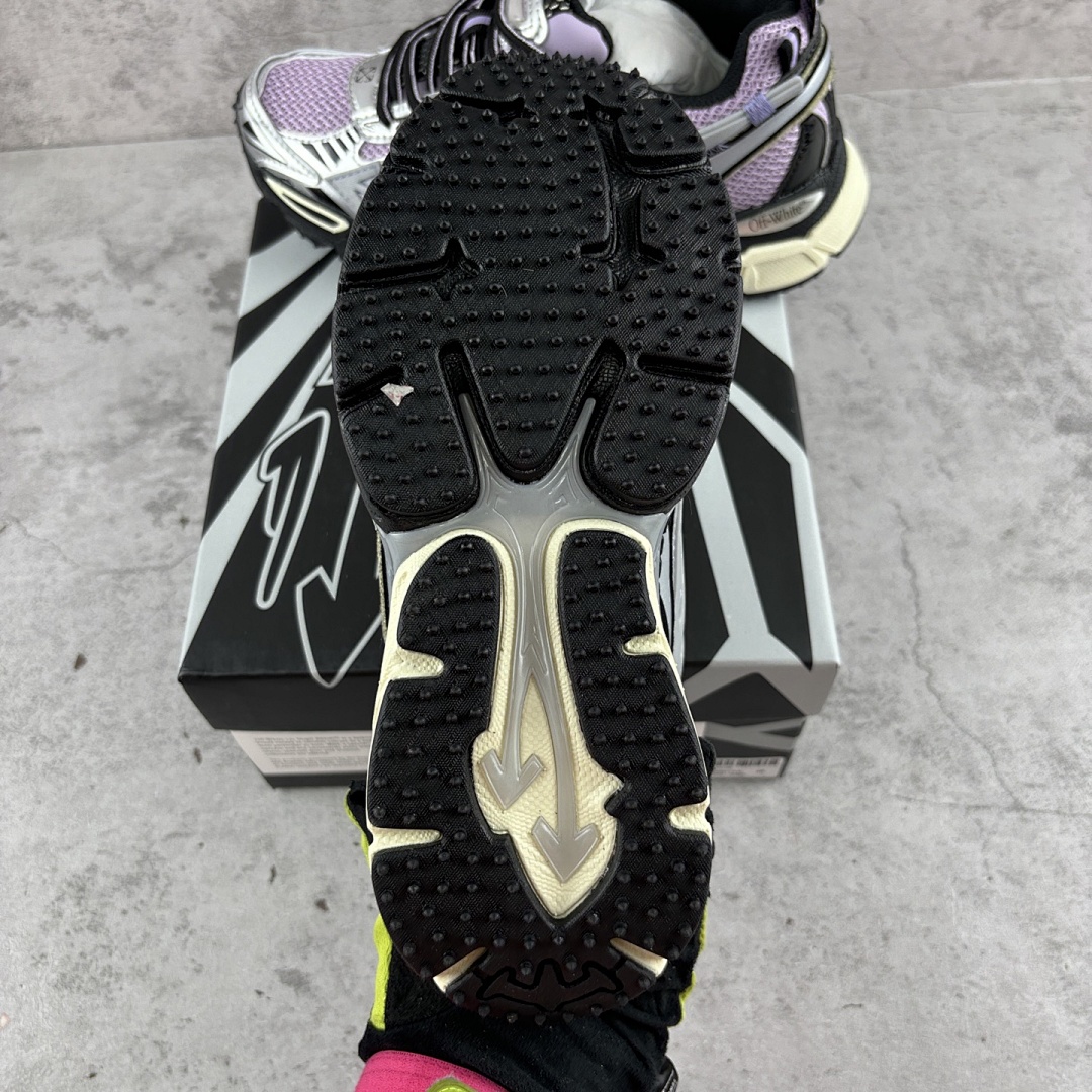 Off-White Be Right Back - Image 3