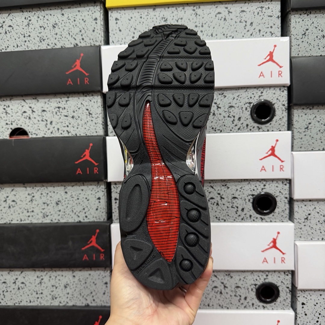 Nike Air Max Tailwind 5 Skepta Bloody Chrome CQ1706-001 - Image 4