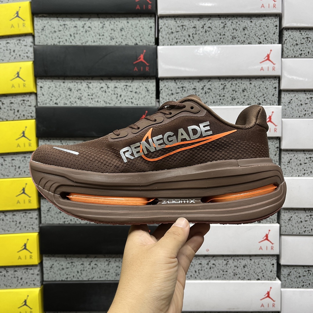 Nike Vomero Premium Renegade - Image 9