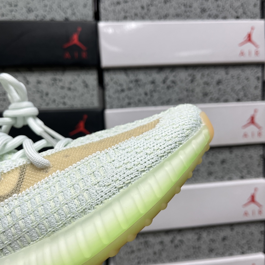 Adidas Yeezy Boost 350 V2 - Image 5