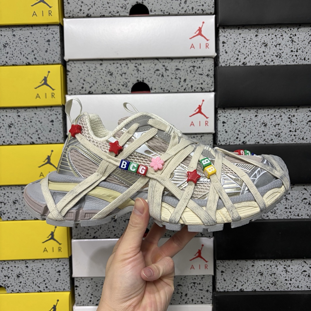 Balenciaga 3XL - Image 10