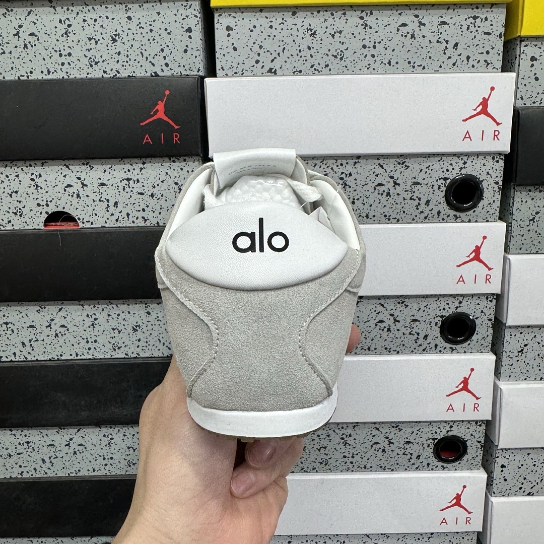 Alo Yoga Sunset Sneaker A0891U_GREY - Image 9