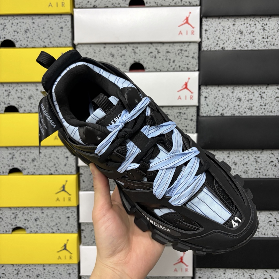 Balenciaga BLCG Track 3.0 - Image 8