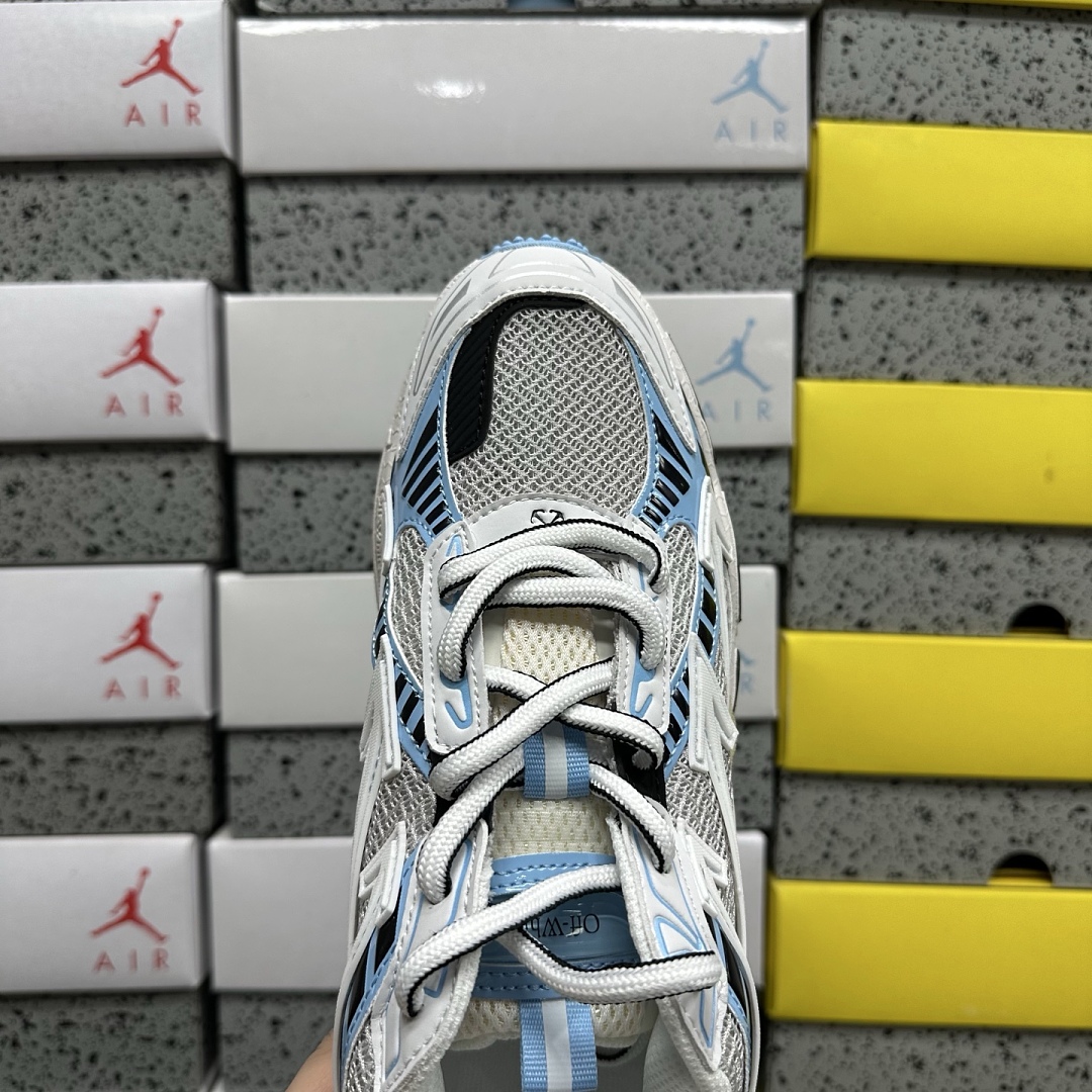 Off-White Be Right Back F24 10017 - Image 3