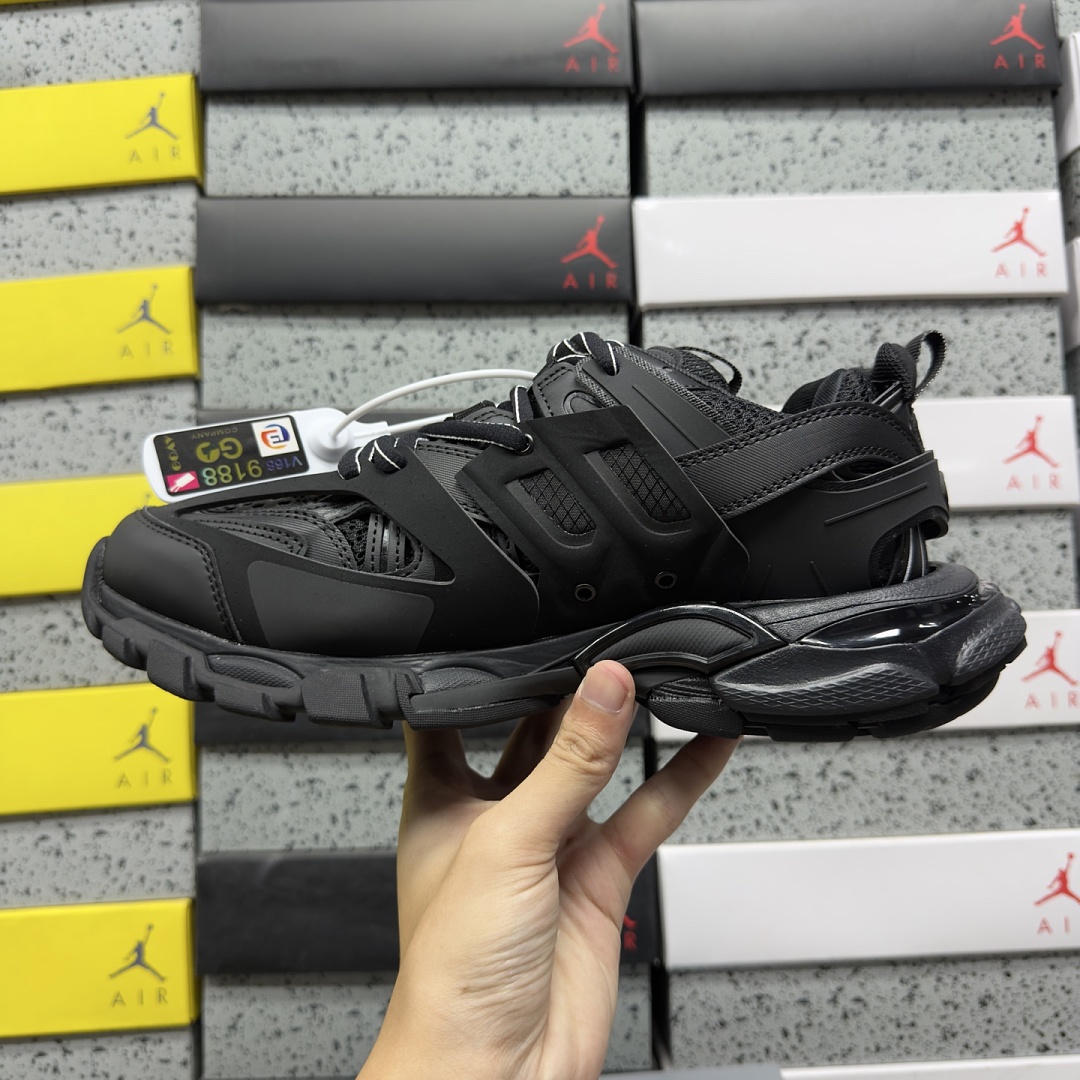 Balenciaga BLCG Track 1000 Triple Black White Label - Image 8