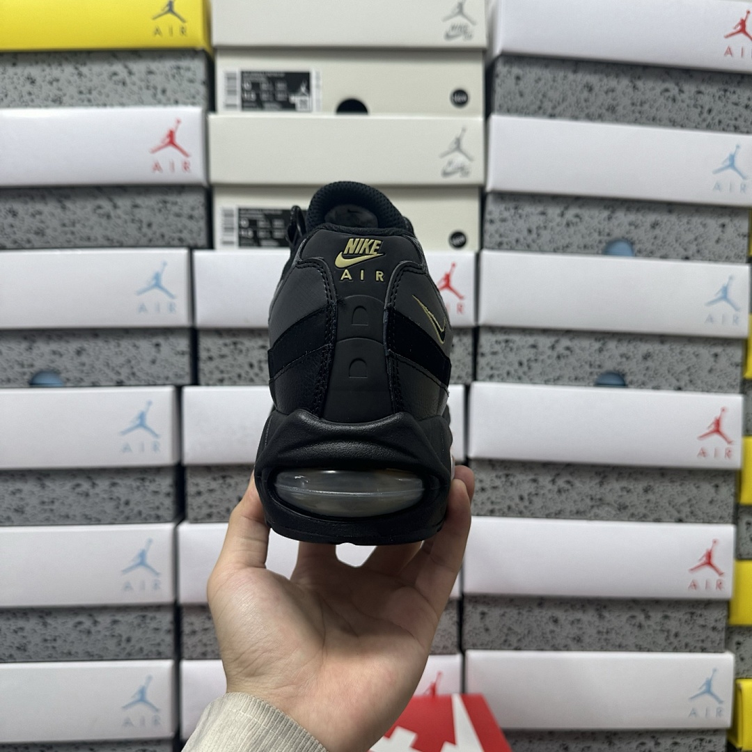 Nike Air Max 95 OG Big Bubble Batman - Image 5