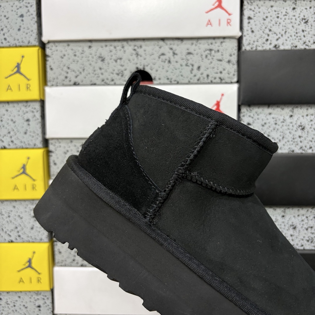 UGG Classic 3Cm Black -5092 - Image 6