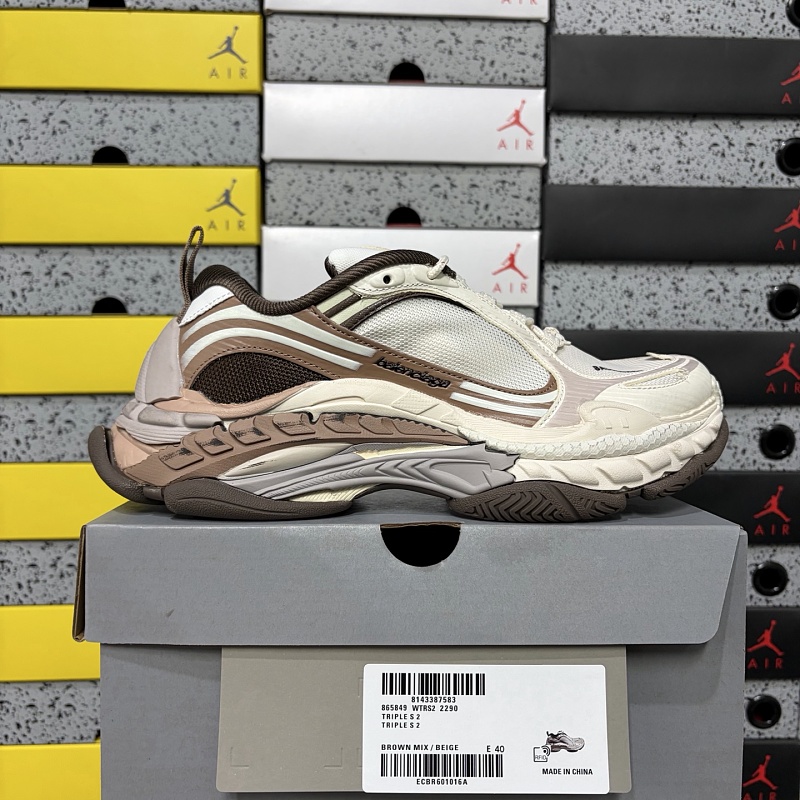 Balenciaga Triple S 2