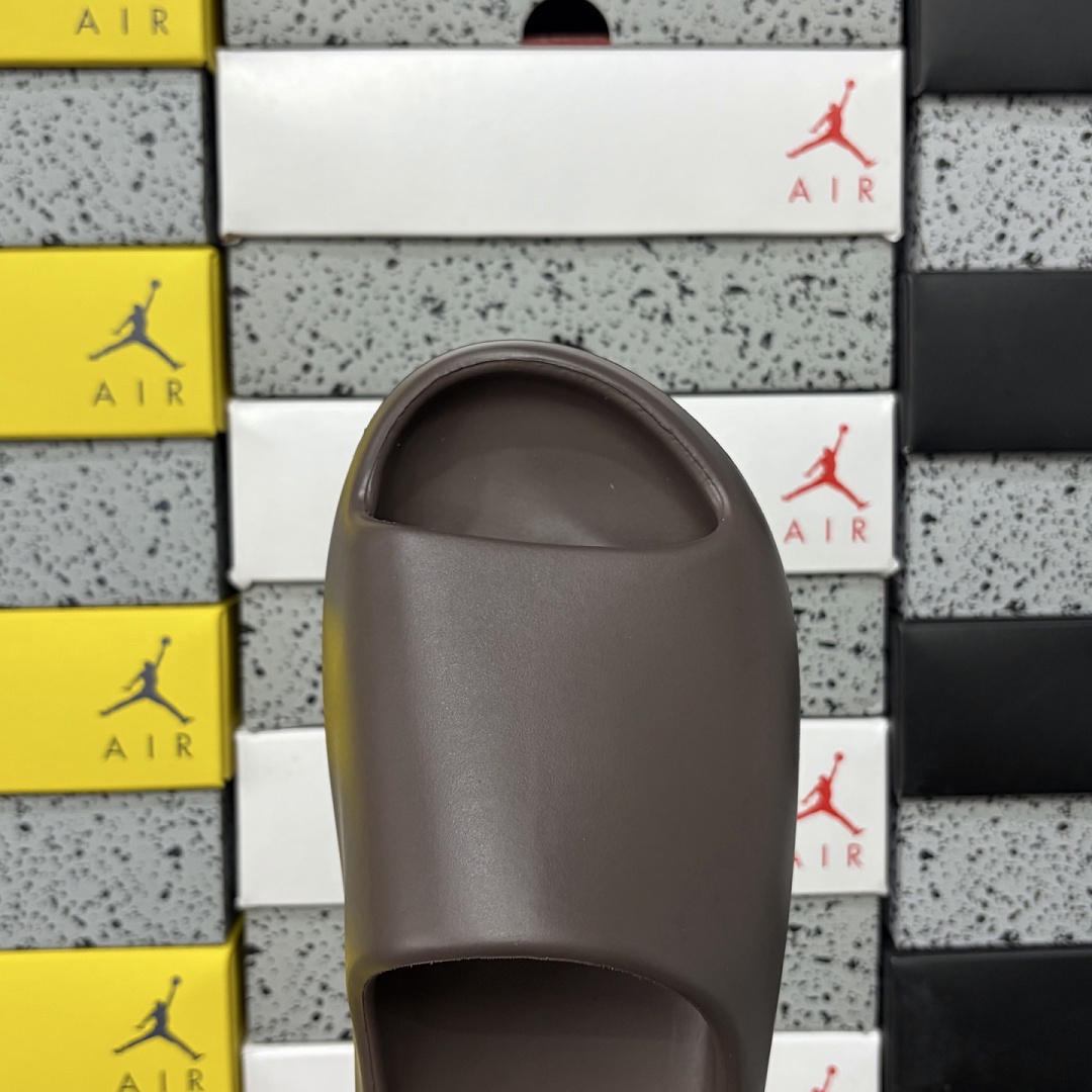 Adidas Yeezy Slide Soot Slides - Image 3