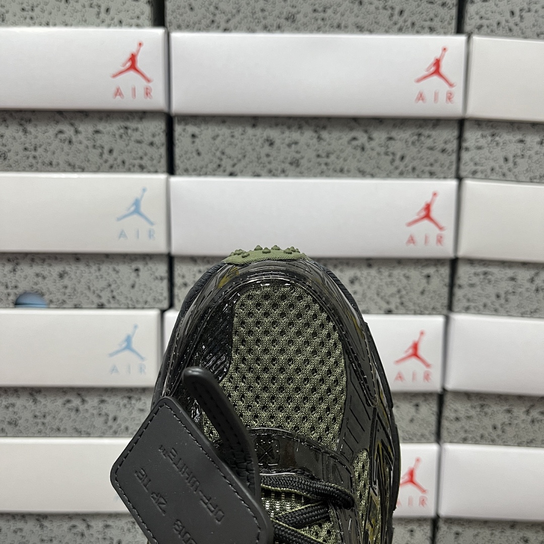 Off-White Be Right Back - Image 6
