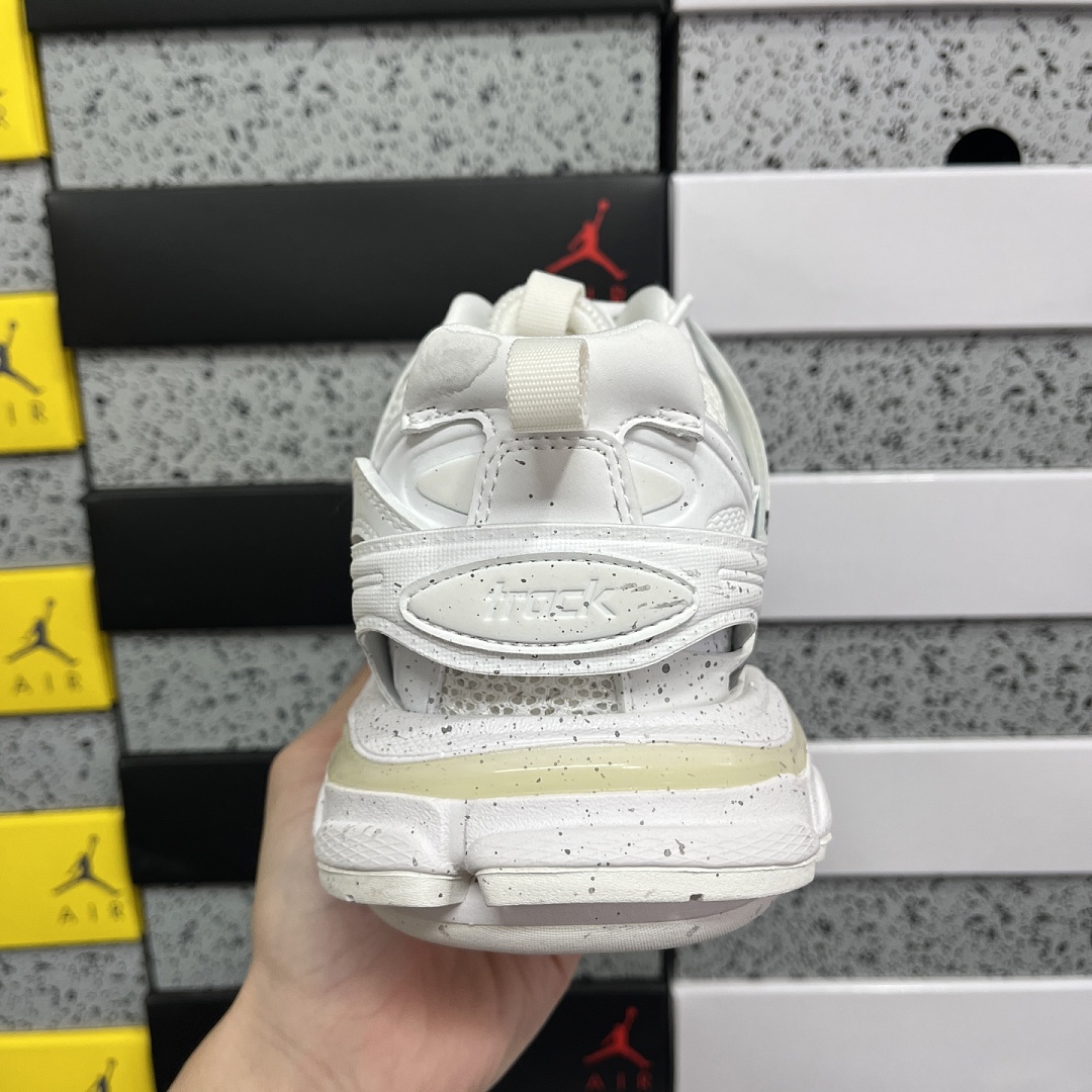 Balenciaga Track - Image 4