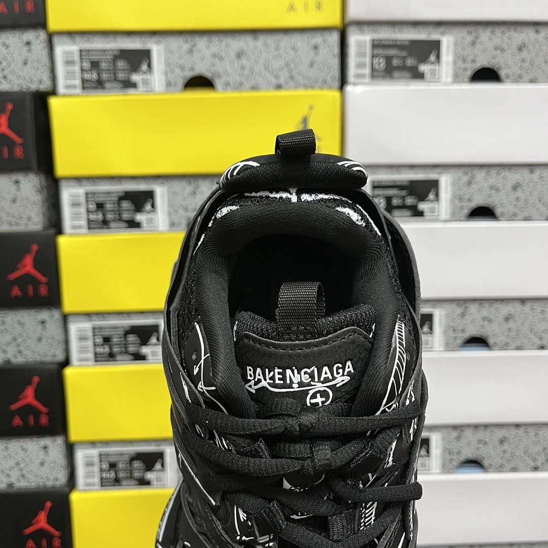 Balenciaga BLCG Track 3.0 - Image 7