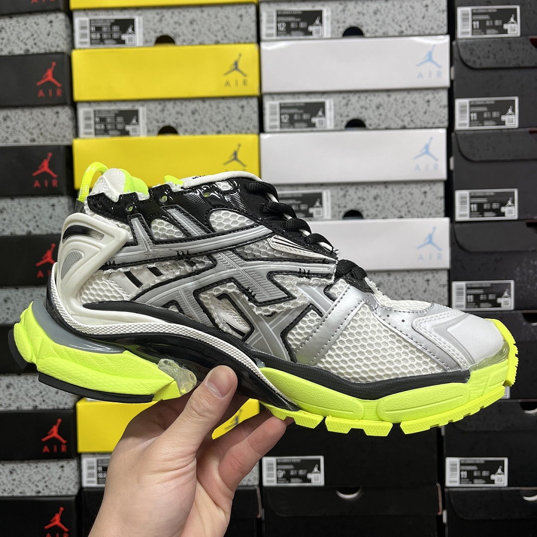 Balenciaga BLCG Runner 7.0 - Image 6