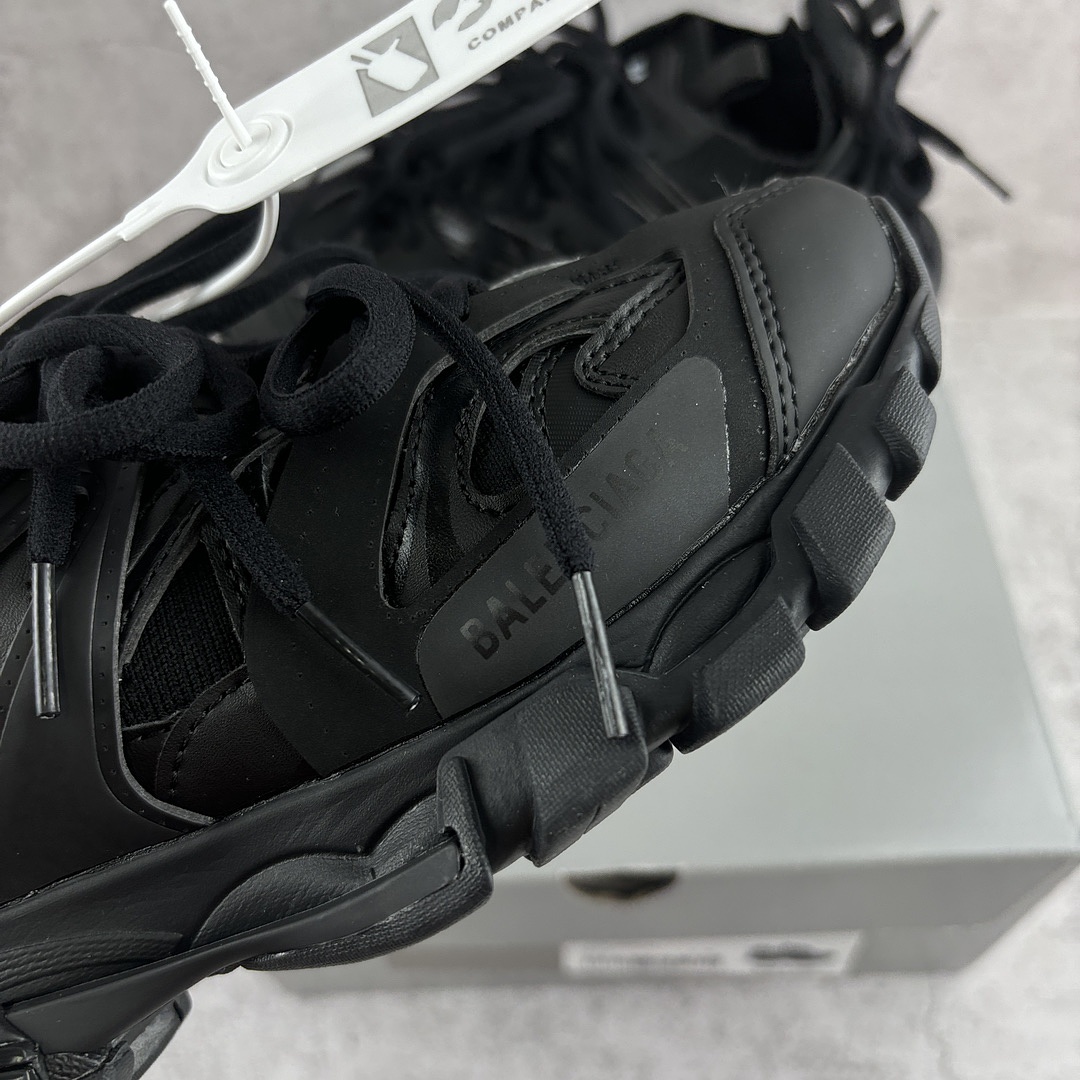 Balenciaga BLCG Track 3.0 - Image 2