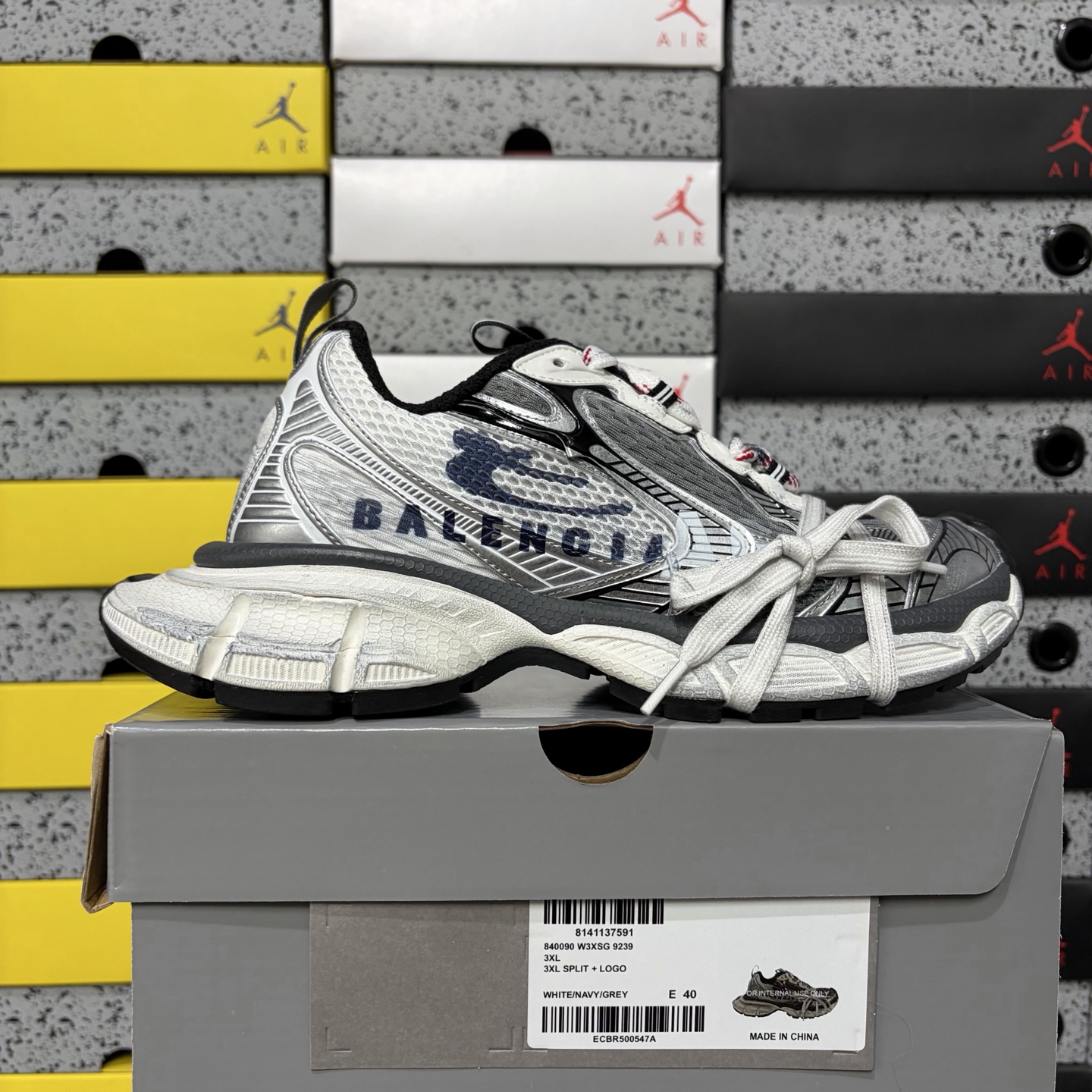 Balenciaga 3XL - Image 13