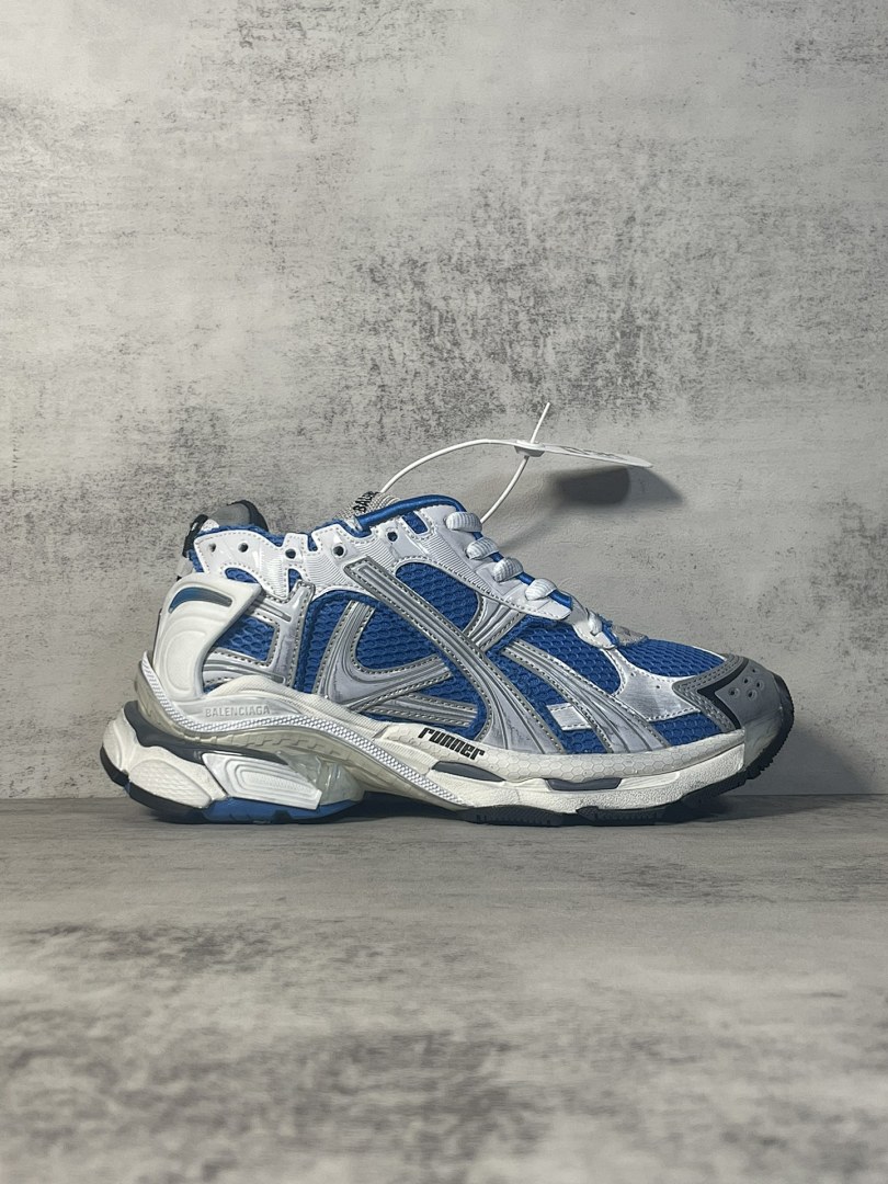 Balenciaga Runner 7.5 - Image 38