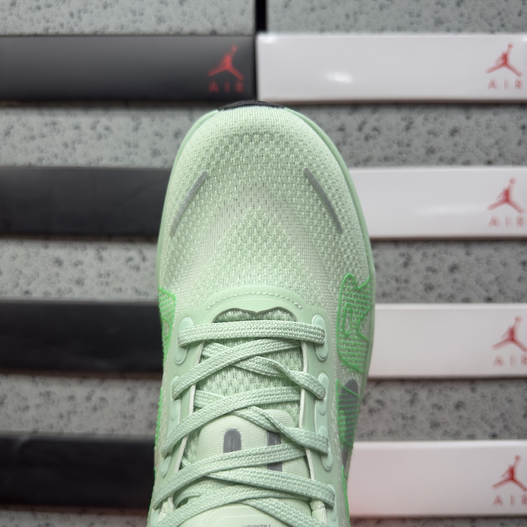Nike Vomero Premium Barely (Green) - Image 6