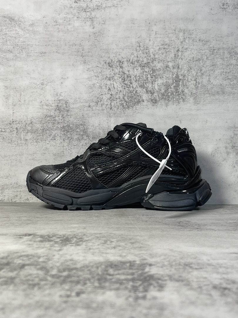 Balenciaga Runner 7.5 - Image 57