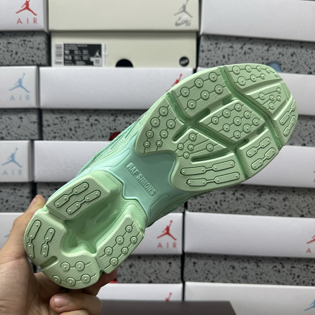 On Running Raf Simons Pharaxus - Image 4