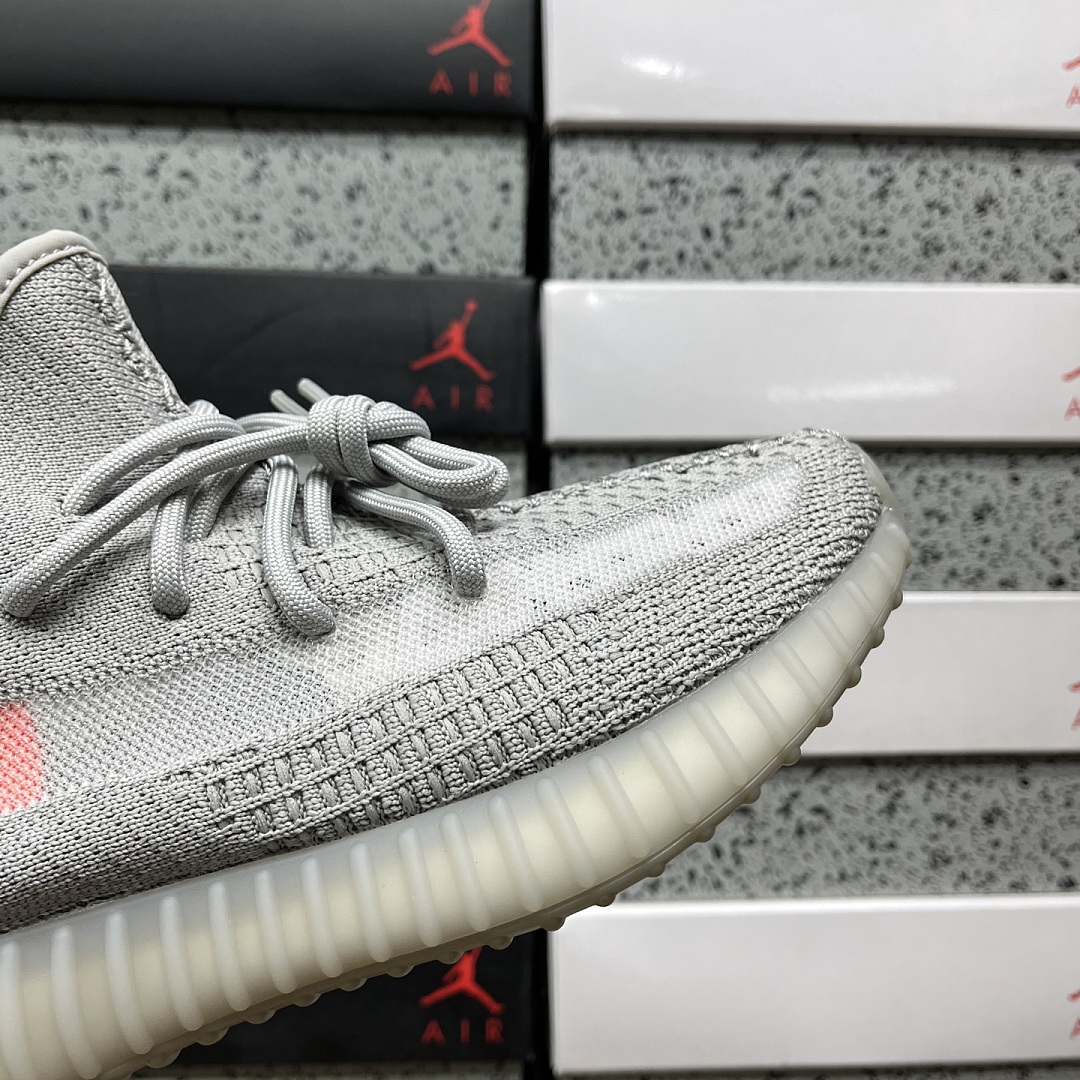 Adidas Yeezy Boost 350 V2 Tail Light - Image 6